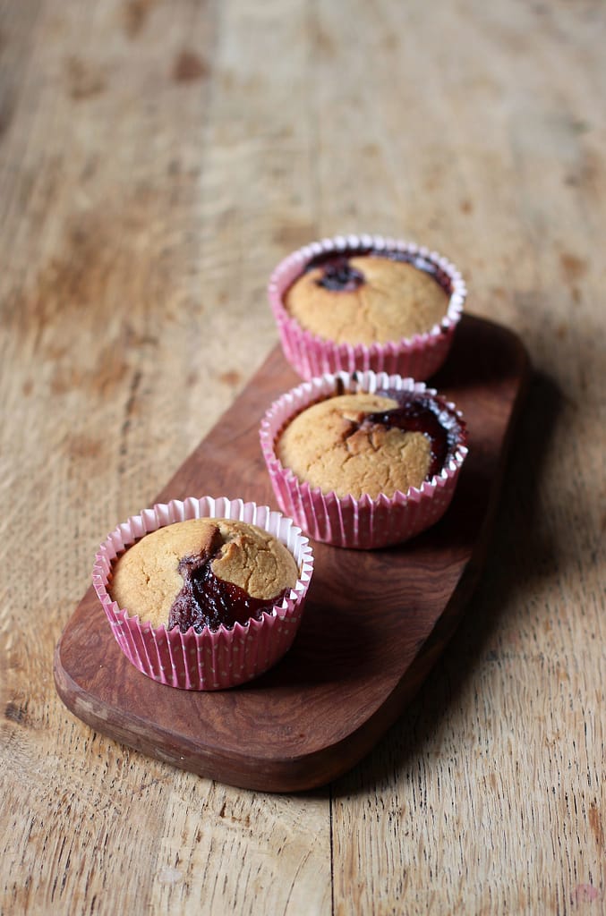 cherry bakewell cupcakes