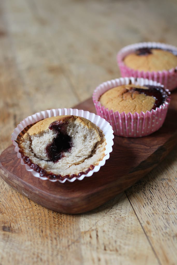 cherry bakewell cupcakes